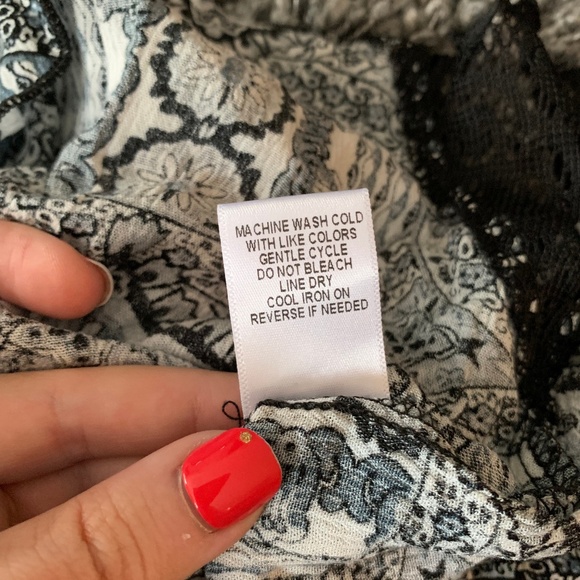 Boho Style Flowy Patterned Shorts Size Medium - Picture 2 of 8